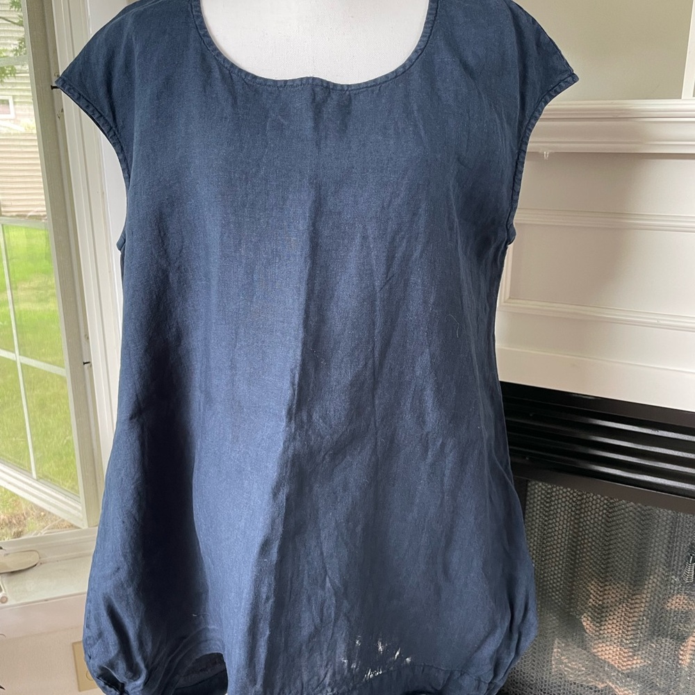 Women's Blue Top